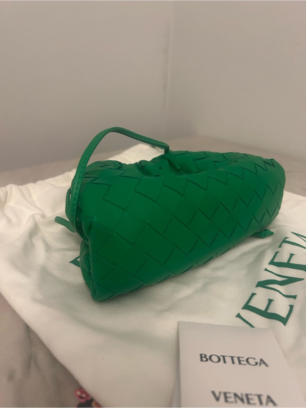 Bottega Veneta woven Intrecciato Pouch Crossbody Bag green New - Picture 6 of 10